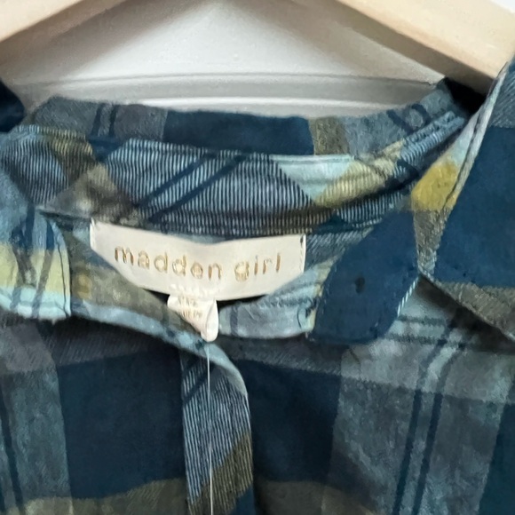 NWT Madden Girl Cropped Flannel, XXL - Picture 2 of 3